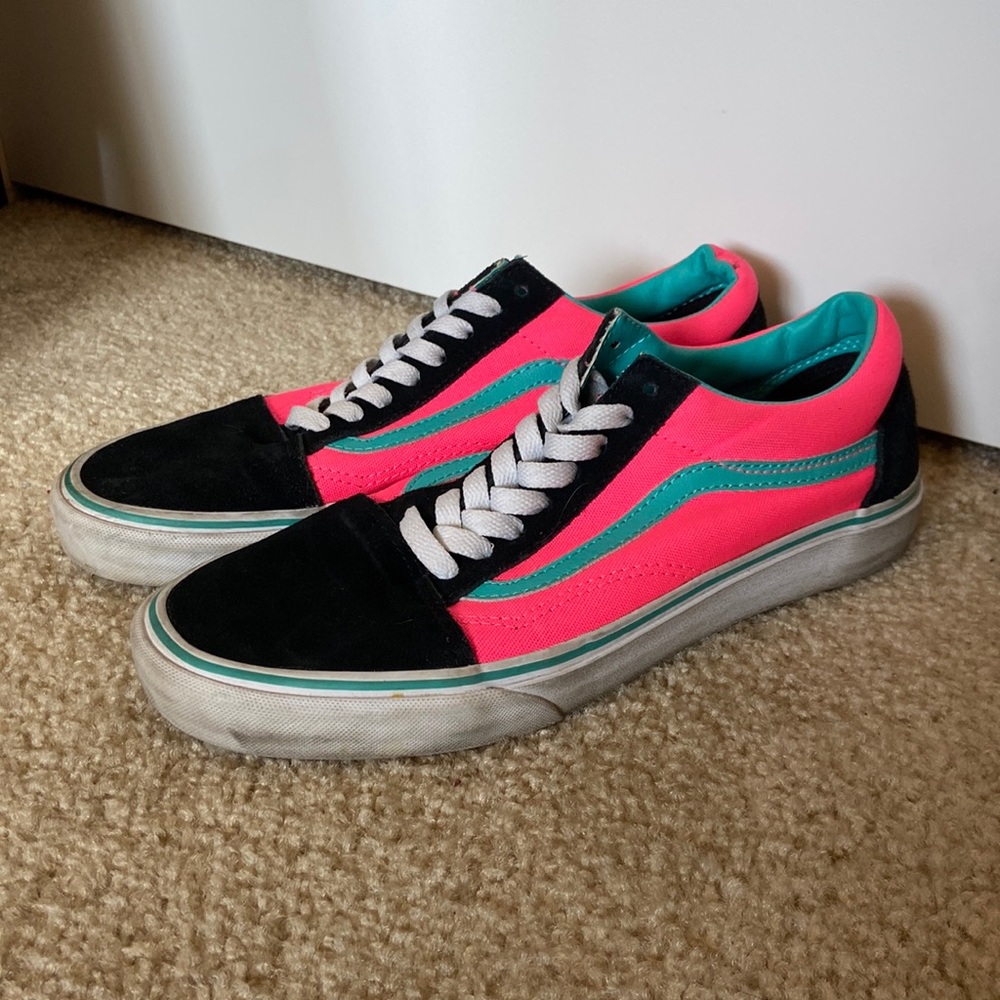neon pink/blue low top classic vans